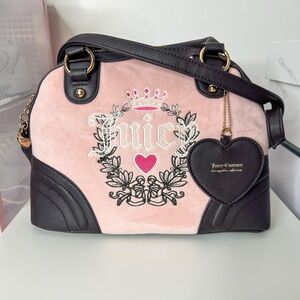 Juicy Couture Heritage Satchel Pink Diamond.